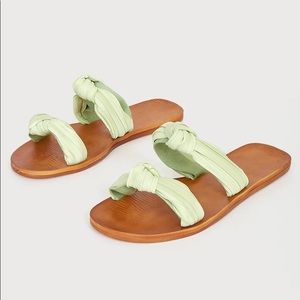 NWT Lulus Knotted Mint Green Sandals 8
